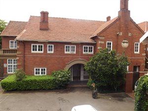 900 m² Commercial space in Overport