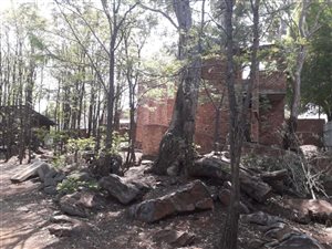 1190 m² Land available in Rensburg