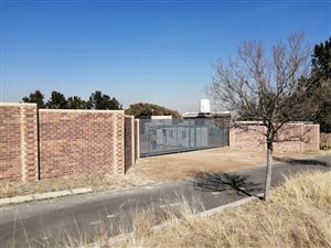 8565 m² Land available in President Park