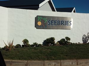 424 m² Land available in Stilbaai