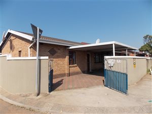 2 Bed House in Austerville