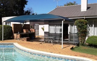4 Bedroom House in Lombardy East