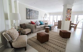 5 Bedroom House in Blue Bend