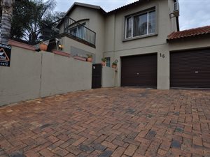 3 Bed Townhouse in Willowbrook