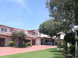 4 Bed Apartment in Bryanston West