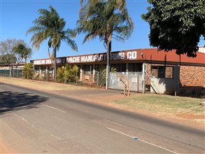 4166 m² Industrial space in Rosslyn