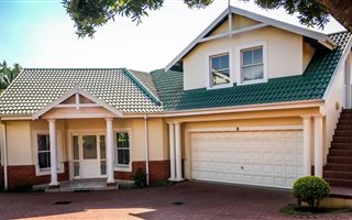 3 Bedroom Simplex in Mt Edgecombe Estate 1 & 2