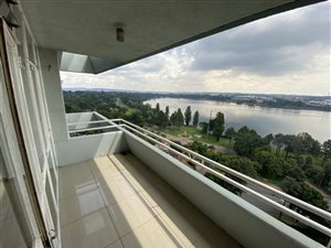 3 Bed Flat in Denlee