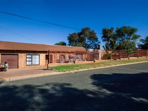 5 Bed House in Johannesburg Central
