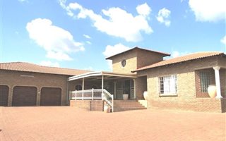 1.4 ha Farm in Highveld Park
