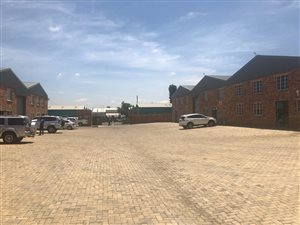 360 m² Industrial space in Dunswart
