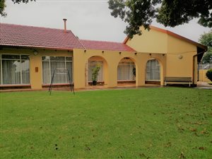 4 Bed House in Mackenzie Park