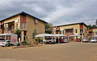 120 m² Office Space in Melodie