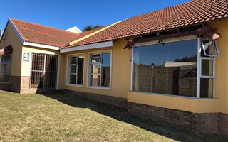 4 Bedroom House in Lorraine