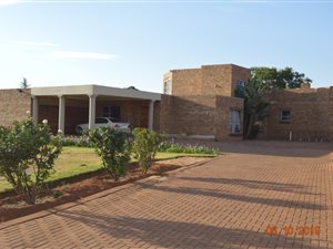 5 Bed House in Marister