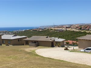 4 Bed Townhouse in Seemeeu Park