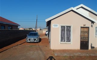 3 Bedroom House in Protea Glen
