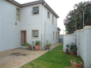 3 Bed Duplex in Protea Heights