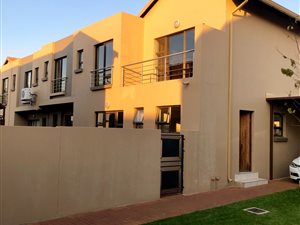 3 Bed Townhouse in Raslouw