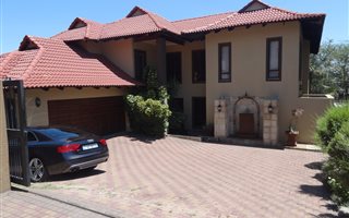 5 Bedroom House in Dainfern Valley