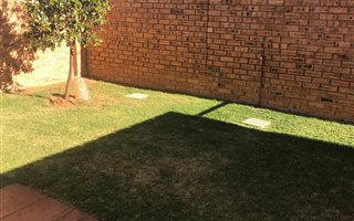 2 Bedroom Duplex in Blue Hills