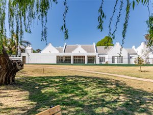 4 Bed House in Kelland