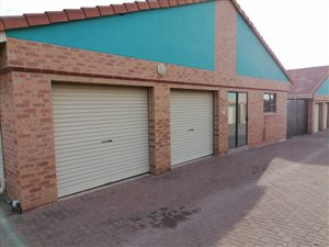 4 Bed Townhouse in Newcastle Central