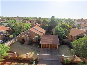 3 Bed House in Highveld