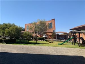 2 Bed Apartment in Glenvista