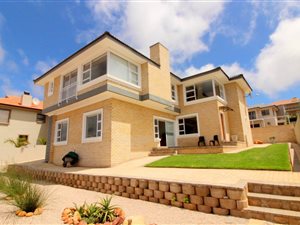 4 Bed House in Monte Christo