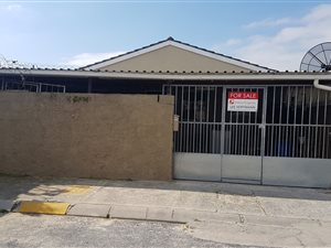 3 Bed House in Mitchells Plain