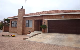 3 Bedroom House in Bendor