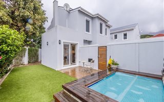3 Bedroom House in Claremont