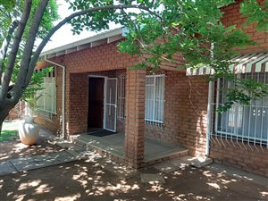 3 Bed Simplex in Bodorp