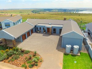 5 Bed House in Bankenveld