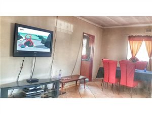 3 Bed House in Eldorado Park