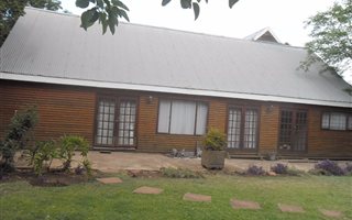 3.9 ha Farm in Waterglen