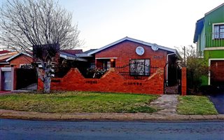 4 Bedroom House in Pimville