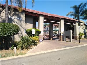 2 Bed Apartment in Bromhof