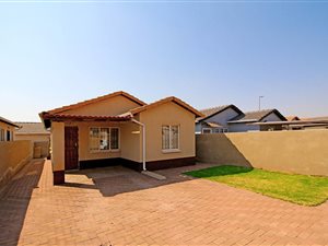 3 Bed House in Windmill Park