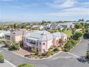 3 Bed House in Heldervue