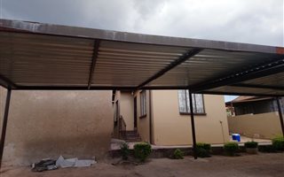 3 Bedroom House in Mahube Valley