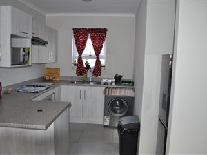 2 Bed Townhouse in Overbaakens