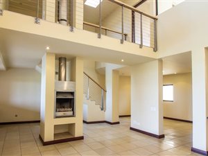 2 Bed Apartment in Oubaai and surrounds