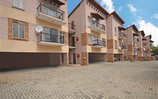 2 Bedroom Apartment in Linden