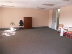 85.75 m² Office Space in Hughes