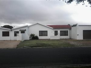 4 Bed House in Tygerdal