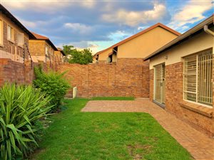 3 Bed Simplex in Kyalami