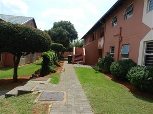 2 Bed Townhouse in Ridgeway