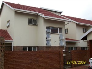 2 Bed Apartment in Magalieskruin